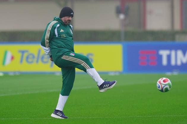 ItalyÕs head coach Gennaro Gattuso during the training session the day before the match between Italy and Norway , Carnago (Va) , north Italy - Saturday , November 15 , 2025. - Soccer .  Copyright: xSpada LaPressex