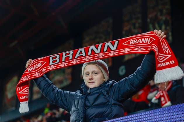 Top football series 2025 Brann Bodo Glimt Bergen 20251115 The top league football match between Brann and Bodo Glimt at Brann stadium Photo Silje Katrine Robinson NTB Bergen Norway EDITORIAL USE ONLY RESTRICTED USE FOR BETTING COMPANIES  Copyright: xSiljexKatrinexRobinsonx xNTBx