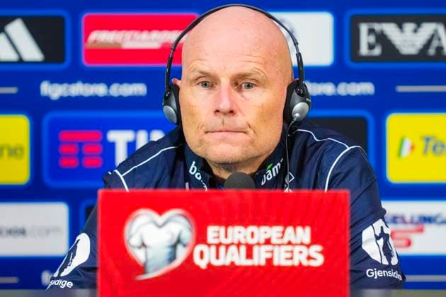 Press conference with the Norwegian men s national football team Milan , Italy 20251115 Norway national team manager Stale Solbakken during a press conference with the Norwegian men s national football team at San Siro before the World Cup qualifying match against Italy Photo Fredrik Varfjell NTB Milano Italy EDITORIAL USE ONLY RESTRICTED USE FOR BETTING COMPANIES  Copyright: xFredrikxVarfjellx xNTBx