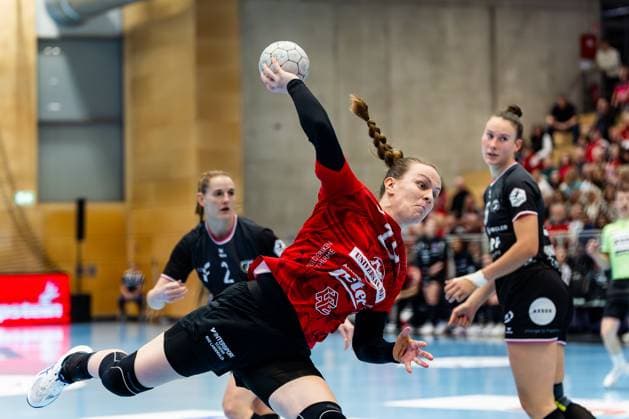15 11 2025, GER, Handball, Women, Season 2025 2026, Alsco 1 Bl, 8 Matchday, Thueringer HC TuS Metzingen Luca Farago Thueringer HC,19 99947 Bad Langensalza Salza Halle Sporthalle Mehrz Thüringen Germany