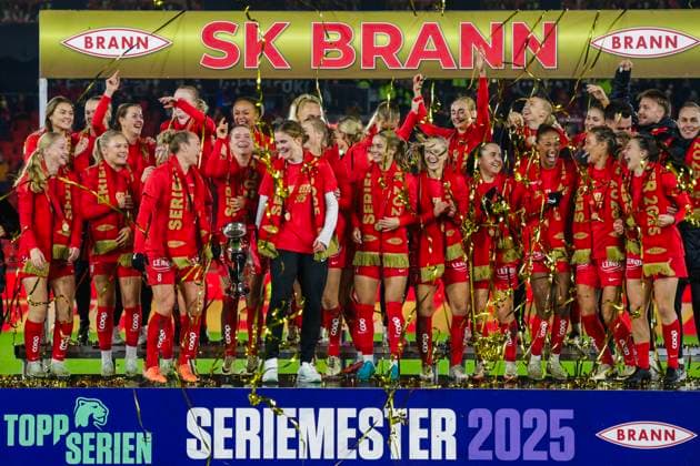 Top football series 2025 Brann Bodo Glimt Bergen 20251115 The top league football match between Brann and Bodo Glimt at Brann stadium Photo Silje Katrine Robinson NTB Bergen Norway EDITORIAL USE ONLY RESTRICTED USE FOR BETTING COMPANIES  Copyright: xSiljexKatrinexRobinsonx xNTBx