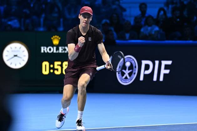 2025 Nitto ATP, Tennis Herren Finals - Torino Jannik Sinner (ITA) during his semi final match at the 2025 Nitto ATP Finals in Torino, ITALY, on November 15, 2025. Photo by Corinne Dubreuil ABACAPRESS.COM Torino Italy  Copyright: xDubreuilxCorinne ABACAx