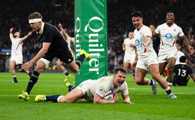 Fraser Dingwall celebrates his try for England at the Allianz Stadium Twickenham England v New Zealand, Autumn Internationals, Rugby Union, Allianz Stadium, Twickenham, London, UK - 15 Nov 2025London Allianz Stadium United Kingdom EDITORIAL USE ONLY No use with unauthorised audio, video, data, fixture lists, club league logos or live services. Online in-match use limited to 120 images, no video emulation. No use in betting, games or single club league player publications.  Copyright: xSandraxMailer Shutterstockx 15810822m