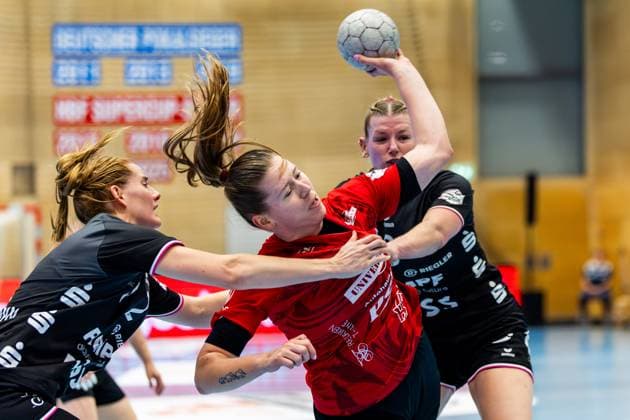15 11 2025, GER, Handball, Women, Season 2025 2026, Alsco 1 Bl, 8 Matchday, Thueringer HC TuS Metzingen Julie Holm Thueringer HC,8 99947 Bad Langensalza Salza Halle Sporthalle Mehrz Thüringen Germany