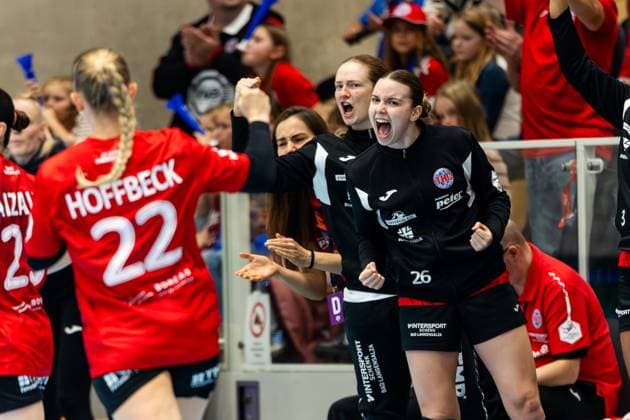 15 11 2025, GER, Handball, Women, Season 2025 2026, Alsco 1 Bl, 8 Matchday, Thueringer HC TuS Metzingen Anna Szabo Thueringer HC,26 , 99947 Bad Langensalza Salza Halle Sporthalle Mehrz Thüringen Germany