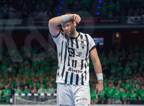 Handball, Men, Season 2025 2026, DAIKIN Handball Bundesliga 12 Matchday , Füchse Berlin THW Kiel, Petter Överby Kiel , 15 11 2025, Copyright: xSebastianxRäppold MatthiasxKochx