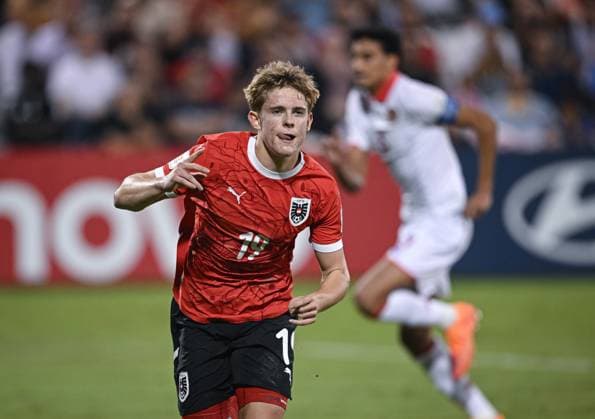 Football, Junior U 17 World Cup 2025 Doha Qatar Round of 16 15 11 2025 Match 74 Austria Tunisia JUBEL Austria Two-goal scorer Johannes Moser