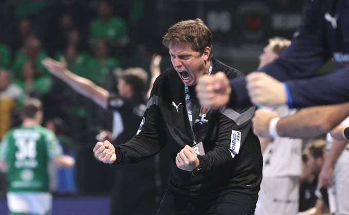 Coach Nicolej Krickau cheers Joy Emotion Cheers Sport Handball HBL Bundesliga Men 12 Matchday Season 2025 2026 15 11 2025 Füchse Berlin vs THW Kiel
