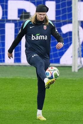 Norway Õs Erling Haaland during the training session the day before the match between Italy and Norway at the San Siro stadium , Milan , north Italy - Saturday , November 15 , 2025. - Soccer .  Copyright: xSpada LaPressex