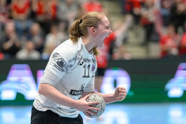 Laura, Kuske TW, Thueringer HC, 11 GER, Thuringia, Thueringer HC v TuS Metzingen, Alsco Handball Bundesliga Frauen, 1 Handballbundesliga Frauen, Handball, Matchday 8, Season 2025 2026, Saturday, 15 11 2025 GER, Thuringia, Thueringer HC v TuS Metzingen, Alsco Handball Bundesliga Frauen, 1 Handballbundesliga Frauen, Handball, Matchday 8, Season 2025 2026, Saturday, 15 11 2025 Bad Langensalza Copyright: xEibner-Pressefoto MartinxHerbstx EP_MHT