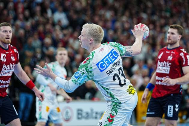 Throw Goal Magnus Saugstrup SC Magdeburg, 23 GER, SG Flensburg Handewitt vs SC Magdeburg, Handball, Bundesliga, Matchday 12, Season 2026 2026, 15 11 2025 GER, SG Flensburg Handewitt vs SC Magdeburg, Handball, Bundesliga, Matchday 12, Season 2026 2026, 15 11 2025 Flensburg Copyright: xEibner-Pressefoto MarcelxvonxFehrnx EP_MFN