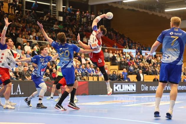 Goal throw by Mex Raguse Balingen TV Grosswallstadt HBW Balingen Weilstetten, Handball, 2 Bundesliga, 15 11 2025 TV Grosswallstadt HBW Balingen Weilstetten, Handball, 2 Bundesliga, 15 11 2025 Elsenfeld Copyright: xEibner-Pressefotox EP_RWS