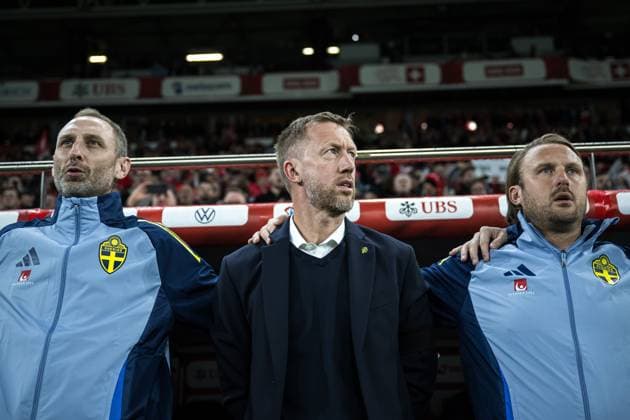 251115 Assistant coach Andreas Georgson, Head coach Graham Potter and Assistant coach Björn Hamberg ahead of the FIFA World Cup Qualifier football match between Switzerland and Sweden on November 15, 2025 in Geneva Photo Joel Marklund BILDBYRAN kod JM JM0751 bbeng fotboll football soccer fotball vm kval fifa world cup qualifier schweiz switzerland sverige sverige a sweden  Copyright: JOELxMARKLUND BB251115JM020