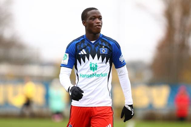 17 Ismaila Djamanca Hamburger SV U19 Football I Juniors I Friendly match I Season 2025 2026 I Hamburger SV U19 Esbjerg fB U19 I 15 11 2025 I Paul Hauenschild Sportanlage