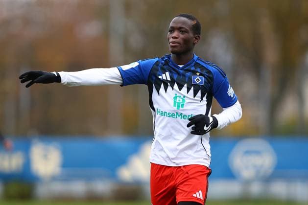 17 Ismaila Djamanca Hamburger SV U19 Football I Juniors I Friendly match I Season 2025 2026 I Hamburger SV U19 Esbjerg fB U19 I 15 11 2025 I Paul Hauenschild Sportanlage