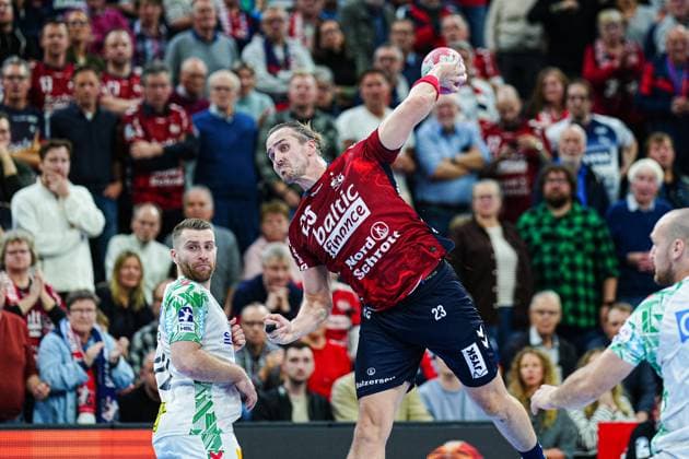 Throw Goal Kent Robin Toennesssen SG Flensburg Handewitt, 23 GER, SG Flensburg Handewitt vs SC Magdeburg, Handball, Bundesliga, Matchday 12, Season 2026 2026, 15 11 2025 GER, SG Flensburg Handewitt vs SC Magdeburg, Handball, Bundesliga, Matchday 12, Season 2026 2026, 15 11 2025 Flensburg Copyright: xEibner-Pressefoto MarcelxvonxFehrnx EP_MFN