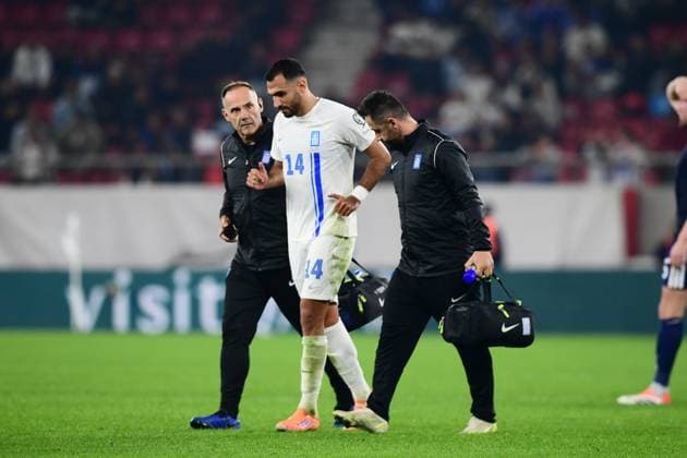 Greece vs Scotland 2026 FIFA World Cup, WM, Weltmeisterschaft, Fussball European Qualifiers - Vangelis Pavlidis of Greece react after injured during the 2026 FIFA World Cup Qualifiers Group C Matchday 9 held at Karaiskakis Stadium, Piraeus, Greece, on November 15, 2025. IMAGO ONE INCH PRODUCTIONS PIRAEUS GREECE Copyright: xOnexInchxProductionsx 6736627
