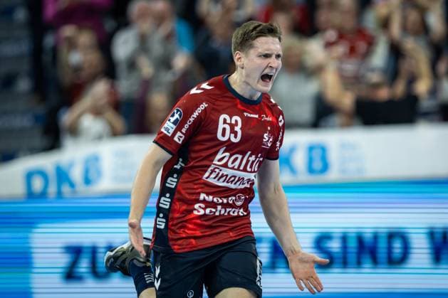 DAIKIN HBL SG Flensburg Handewitt vs. SC Magdeburg 15 11 25 Cheers for Domen Novak No 63, SG Flensburg Handewitt DAIKIN HBL SG Flensburg Handewitt vs. SC Magdeburg, GP JOULE Arena on 15 11 25 Copyright: xBEAUTIFULxSPORTS MarioxM.xKobergx