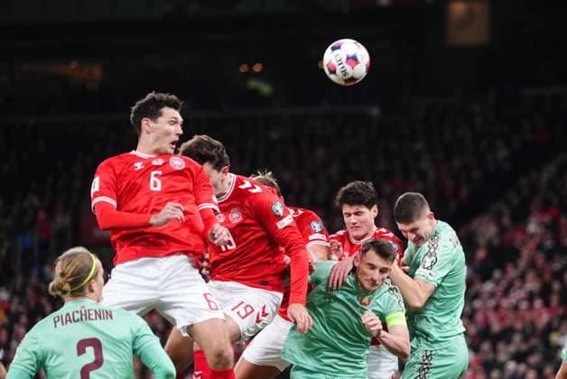 World Cup Qualification: Denmark V Belarus November 15 2025: Andreas Christensen of Denmark heads during a World Cup Qualification game, Denmark v Belarus, at Parken, Copenhagen, Denmark. Kim Price CSM (Credit Image: Â Kim Price Cal Media) Copenhagen Denmark EDITORIAL USE ONLY Copyright: xx ZUMA-20251115_zma_c04_040.jpg KimxPricex csmphotothree442847