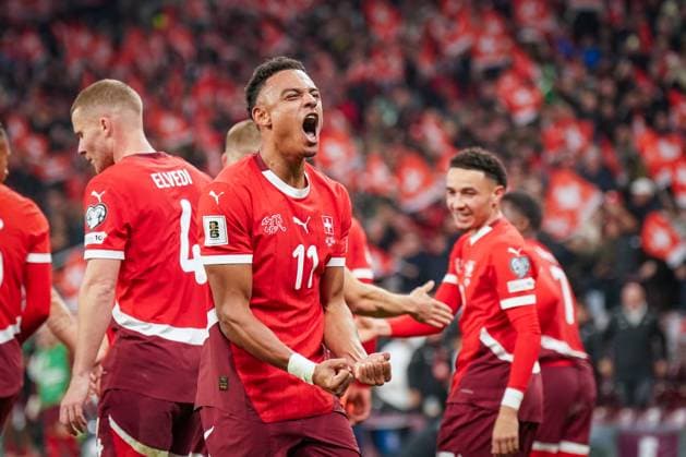 Soccer World Cup Qualification Europe 2025 26, 9 Matchday Switzerland vs Sweden Stade de Geneve Geneva Goal and goal celebration to 3 1 by Dan Ndoye Switzerland, 11 Joy, emotions, jubilation Copyright: xJOERANxSTEINSIEKx