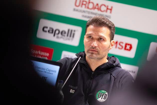 Guerino Capretti Coach, VfB Luebeck during the press conference after the match VfB Luebeck vs SV Meppen, Soccer, Regionalliga Nord, 15 11 25 Luebeck Schleswig Holstein Germany Copyright: xAgentur54Gradx xFelixxKoenigx