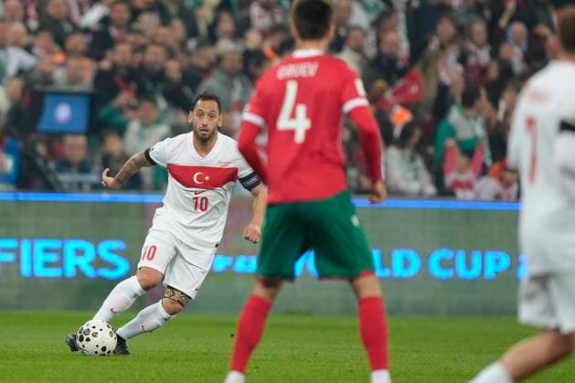 Turkey Faces Bulgaria Qualifier Hakan Calhanoglu of Turkiye is seen in action during the FIFA World Cup, WM, Weltmeisterschaft, Fussball 2026 Group E Qualification match between Turkey and Bulgaria at the Ataturk Complex Matli Stadium on November 15, 2025 in Bursa, Turkey. Bursa Bursa Turkey Copyright: xGokhanxTanerx