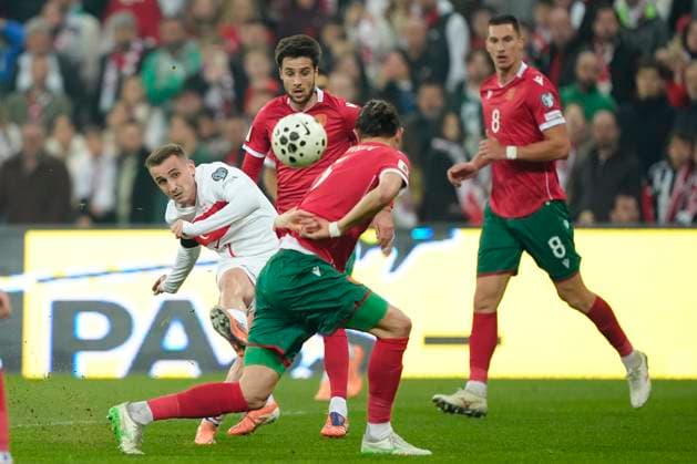 Turkey Faces Bulgaria Qualifier Kerem Akturkoglu of Turkiye is seen in action during the FIFA World Cup, WM, Weltmeisterschaft, Fussball 2026 Group E Qualification match between Turkey and Bulgaria at the Ataturk Complex Matli Stadium on November 15, 2025 in Bursa, Turkey. Bursa Bursa Turkey Copyright: xGokhanxTanerx