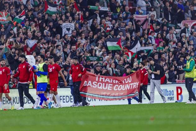 Basque Country v Palestine - Friendly Match BILBAO, SPAIN - NOVEMBER 15: A view of the friendly football match between Basque Country and Palestine at San Mames Stadium in Bilbao, Spain on November 15, 2025. Pablo Garcia Sacristan Anadolu Bilbao Spain. Editorial use only. Please get in touch for any other usage.  Copyright: x2025xAnadoluxPabloxGarciaxSacristanx
