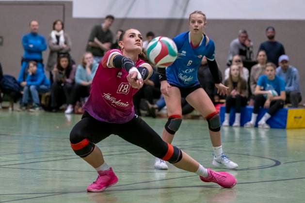 3 Liga Nord Season 25 26 Volleyball Women USV Halle Hurricanes vs G W Eimsbüttel 3 Liga Nord Volleyball Women Season 25 26 USV Halle Hurricanes vs SV Warnemuende Volleyball Women USV Halle Hurricanes vs SV Warnemuende Halle, Germany 15 November 2025 In the picture Thyra Helene Kratzsch Halle Halle Saale Sporthalle am Steg Sachsen Anhalt Germany