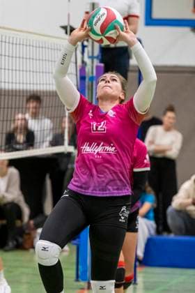 3 Liga Nord Season 25 26 Volleyball Women USV Halle Hurricanes vs G W Eimsbüttel 3 Liga Nord Volleyball Women Season 25 26 USV Halle Hurricanes vs SV Warnemuende Volleyball Women USV Halle Hurricanes vs SV Warnemuende Halle, Germany 15 November 2025 In the picture Maxi Klupsch Halle Halle Saale Sporthalle am Steg Sachsen Anhalt Germany