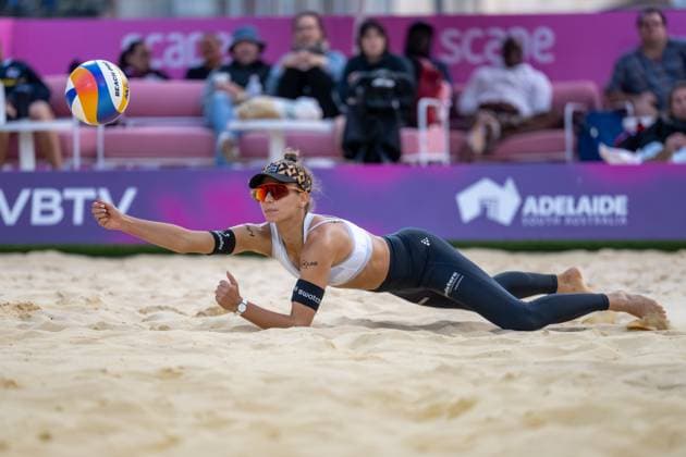 Beach Volleyball World Championships Adelaide, Australia 15 11 2025 ADELAIDE, AUSTRALIA NOVEMBER 15 Leona Kernen Player 2, SUI during the Beach Volleyball World Championships at Adelaide on November 15, 2025 in Adelaide, Australia Copyright: xBEAUTIFULxSPORTS PeterxWeberx