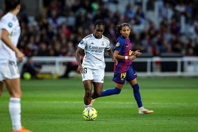 FC Barcelona, Barca v Real Madrid - Liga F Moeve Linda Caicedo of Real Madrid controls the ball during the Liga F Moeve match between FC Barcelona Femeni and Real Madrid Femenino at Estadi Olimpic Lluis Companys in Barcelona, Spain, on November 15, 2025. Barcelona Spain  Copyright: xGongorax originalFilename:bonilla-fcbarcel251115_npcAy.jpg