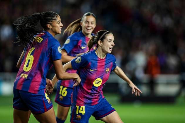 FC Barcelona, Barca v Real Madrid - Liga F Moeve Aitana Bonmati of FC Barcelona celebrates after scoring a goal with Sydney Schertenleib of FC Barcelona during the Liga F Moeve match between FC Barcelona Femeni and Real Madrid Femenino at Estadi Olimpic Lluis Companys in Barcelona, Spain, on November 15, 2025. Barcelona Spain  Copyright: xGongorax originalFilename:bonilla-fcbarcel251115_nphHr.jpg