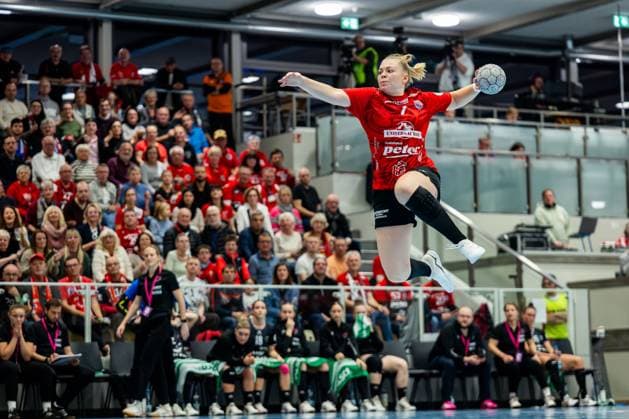 15 11 2025, GER, Handball, Women, Season 2025 2026, Alsco 1 Bl, 8 Matchday, Thueringer HC TuS Metzingen Lotta Heider Thueringer HC,7 99947 Bad Langensalza Salza Halle Sporthalle Mehrz Thüringen Germany