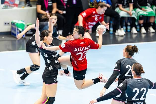 15 11 2025, GER, Handball, Women, Season 2025 2026, Alsco 1 Bl, 8 Matchday, Thueringer HC TuS Metzingen Natsuki Aizawa Thueringer HC,23 99947 Bad Langensalza Salza Halle Sporthalle Mehrz Thüringen Germany