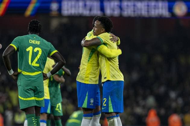 Eder Militao of Brazil and Fabricio Bruno of Brazil reacts during the International Friendly, Länderspiel, Nationalmannschaft match between Brazil vs Senegal at Emirates Stadium on November 15th,2025 (Photo by Joao Bravo Sports Press Photo) Copyright: xJoaoxBravox Sportspressphoto_SPR62316