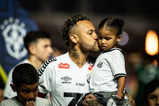 SANTOS vs PALMEIRAS - BRASILEIRAO SERIE A 2025 SANTOS, BRAZIL - NOV 15 - Neymar of Santos in action during the Match between Santos versus Palmeiras valid for the Campeonato Brasileiro 2025, held at Vila Belmiro today November 15. SANTOS SAO PAULO BRAZIL Copyright: xREBECAxSCHUMACKERx