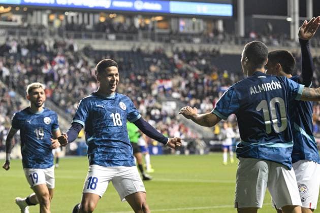 CHESTER, PA - NOVEMBER 15: Paraguay forward Alex Arce 18 celebrates his goal during the International Friendly, Länderspiel, Nationalmannschaft match between Paraguay Men™s national team, Nationalteam and the United States of America Men™s national team on November 15th, 2025 at Subaru Park in Chester, PA. (Photo by Terence Lewis Icon Sportswire) SOCCER: NOV 15 USA vs Paraguay EDITORIAL USE ONLY Icon251115004