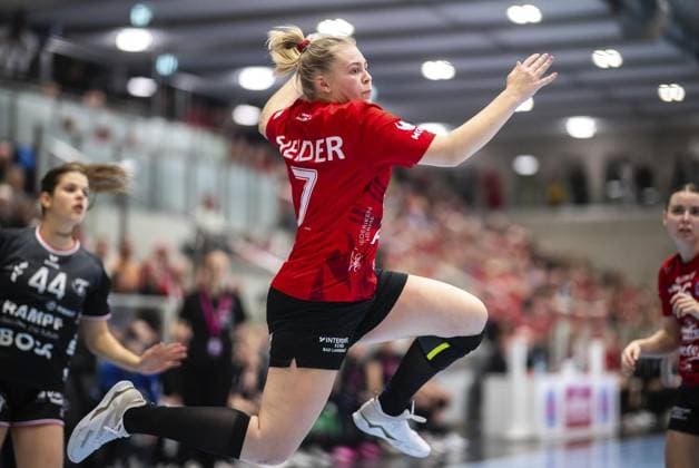HANDBALL WOMEN 1 BUNDESLIGA 8 SPIELTAG THC TUS METZINGEN FOR EDITORIAL PURPOSES ONLY p 15 11 2025 Bad Langensalza Handball Women 1 Bundesliga Women Season 2025 2026 Salzhalle 8 Spieltag Thüringer HC TuS Metzingen im Foto Lotta Heider 7 Thüringer HC Germany Thueringen Bad Langensalza Copyright SaschaxFromm Copyright: SaschaxFromm doc83a621450891gbp6c59r ,EDITORIAL USE ONLY Copyright: SaschaxFromm