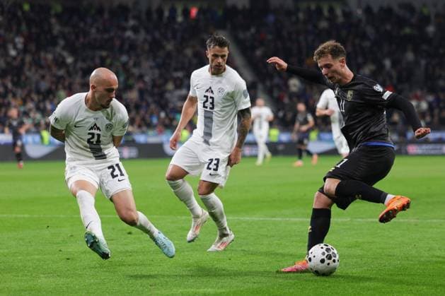 (251116) -- LJUBLJANA, Nov. 16, 2025 -- Fisnik Asllani (R) of Kosovo competes during the FIFA World Cup, WM, Weltmeisterschaft, Fussball 2026 European qualifiers between Slovenia and Kosovo in Ljubljana, Slovenia, Nov. 15, 2025. (Photo by Xinhua) (SP) SLOVENIA-LJUBLJANA-FIFA WORLD CUP 2026 EUROPEAN QUALIFIERS-SLOVENIA VS KOSOVO ZeljkoxStevanic 