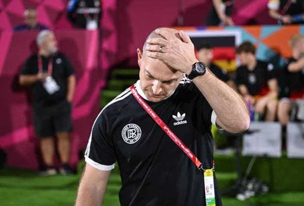 Football, Junior U 17 World Cup 2025 Doha Qatar Round of 16 15 11 2025 Match 83 Germany 0 1Burkina Faso Coach Marc Patrick Meister Germany pensive, his team eliminated from the tournament