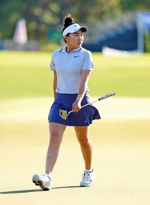 BELLEAIR, FL - NOVEMBER 15: LPGA, Golf Damen golfer Lucy Li putts on the 18th hole during the third round of The Annika driven by Gainbridge at Pelican on November 15, 2025, at the Pelican Golf Club in Belleair, Florida. (Photo by Brian Spurlock Icon Sportswire). GOLF: NOV 15 LPGA The ANNIKA EDITORIAL USE ONLY Icon251115136