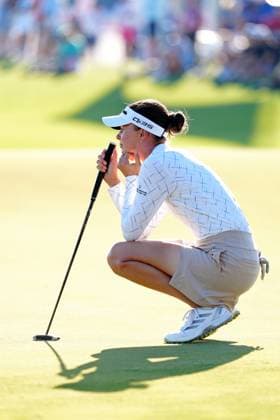 BELLEAIR, FL - NOVEMBER 15: LPGA, Golf Damen golfer Esther Henseleit putts on the 18th hole during the third round of The Annika driven by Gainbridge at Pelican on November 15, 2025, at the Pelican Golf Club in Belleair, Florida. (Photo by Brian Spurlock Icon Sportswire). GOLF: NOV 15 LPGA The ANNIKA EDITORIAL USE ONLY Icon251115146