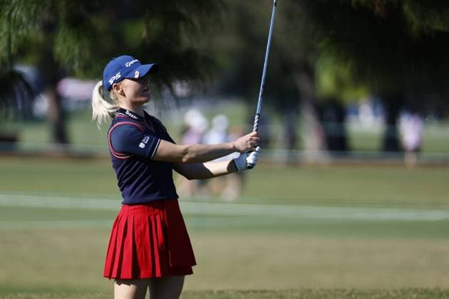 November 15, 2025, Belleair, Florida, USA: Charley Hull watches as her ball soars to the 16th hole during round three of the Annika LPGA, Golf Damen tournament on Saturday, Nov. 15, 2025 in Belleair. Belleair USA - ZUMAs70_ 20251115_zan_s70_008 Copyright: xLuisxSantanax Belleair USA - ZUMA0840 20251115_zan_s70_008 Copyright: xIMAGO LuisxSantanax