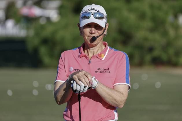November 15, 2025, Belleair, Florida, USA: Golf legend Annika SoÂrenstam speaks to a crowd of young female golfers in a private event during round three of the Annika LPGA, Golf Damen tournament on Saturday, Nov. 15, 2025 in Belleair. Belleair USA - ZUMAs70_ 20251115_zan_s70_019 Copyright: xLuisxSantanax Belleair USA - ZUMA0840 20251115_zan_s70_019 Copyright: xIMAGO LuisxSantanax