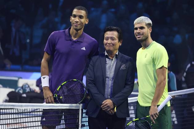 Turin, Italy: Tennis, ATP, Tennis Herren FINALS 2025 Felix Auger-Aliassime CAN, Carlos Alcaraz ESP, Turin, Italy, November 15, 2025. Photo Turin Italy  - ZUMAp169 20251115_zea_p169_542 Copyright: xFelicexCalabrox TURIN, ATP FINALS 2025  - ZUMA0840 20251115_zea_p169_542 Copyright: xIMAGO FelicexCalabrox
