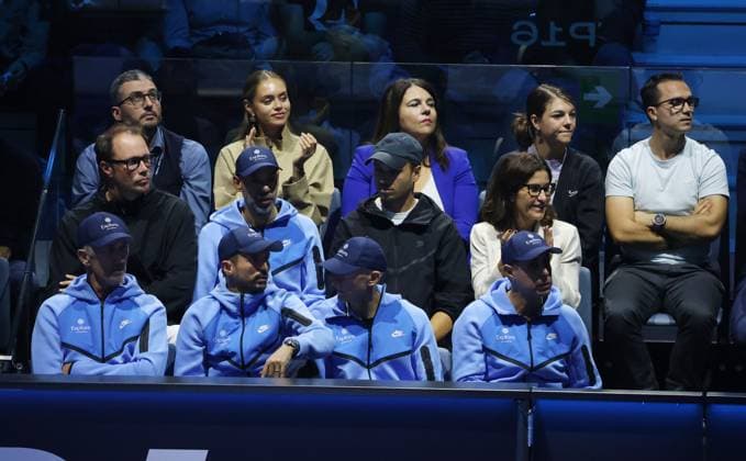 Turin, Italy: Tennis, ATP, Tennis Herren FINALS 2025 Jannik Sinner team, Turin, Italy, November 15, 2025. Photo TURIN, ATP FINALS 2025  - ZUMAp169 20251115_zea_p169_569 Copyright: xFelicexCalabrox