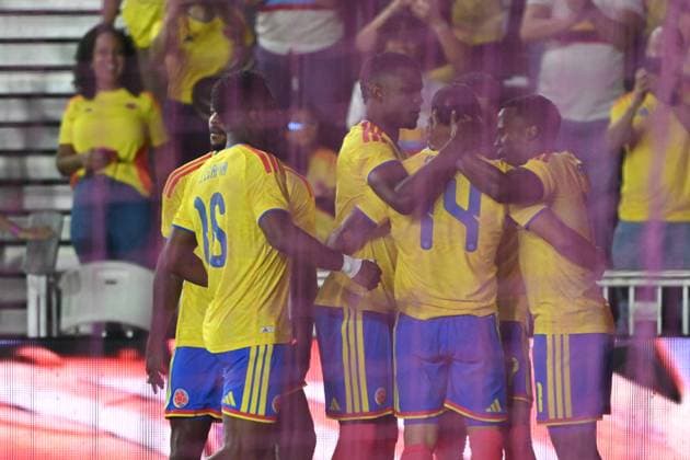 Colombian players celebrate a goal in a friendly match between the Colombian and New Zealand national teams at Chase Stadium in Fort Lauderdale, Florida, United States, 15 November 2025. International Friendly, Länderspiel, Nationalmannschaft Colombia - New Zealand !ACHTUNG: NUR REDAKTIONELLE NUTZUNG!  Copyright: xGiorgioxVierax AME9459 20251116-55018550830_1