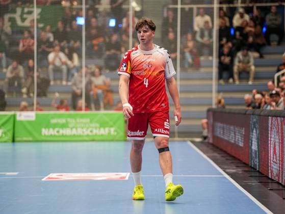 Felix Goettler TuSEM Essen, 04 TuSEM Essen vs 1 VfL Potsdam, Handball, 2 Bundesliga, 11 Matchday, Season 2025 2026, 15 11 2025 TuSEM Essen vs 1 VfL Potsdam, Handball, 2 Bundesliga, 11 Matchday, Season 2025 2026, 15 11 2025 Essen Copyright: xEibner-Pressefoto DamianxKruczynx EP_DKI
