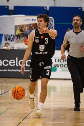 15 11 2025, xovx, Basketball Regionalliga Südwest, Lich Basketball MTV Stuttgart Hanno Kotulla Lich Basketball , Freisteller Lich Sporthalle Dietrich Bonhoeffer S Hessen Deutschland DE